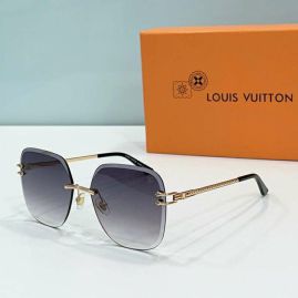 Picture of LV Sunglasses _SKUfw57303824fw